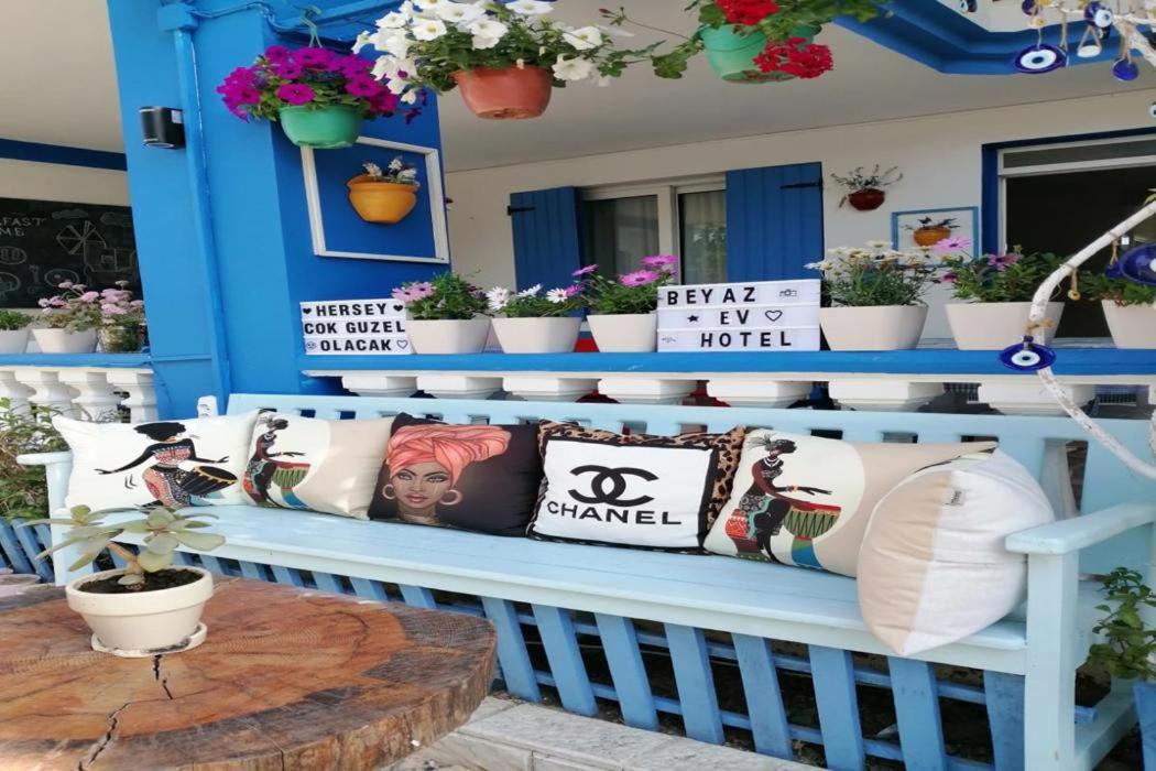 Beyaz Ev Hotel Alaçatı Buitenkant foto