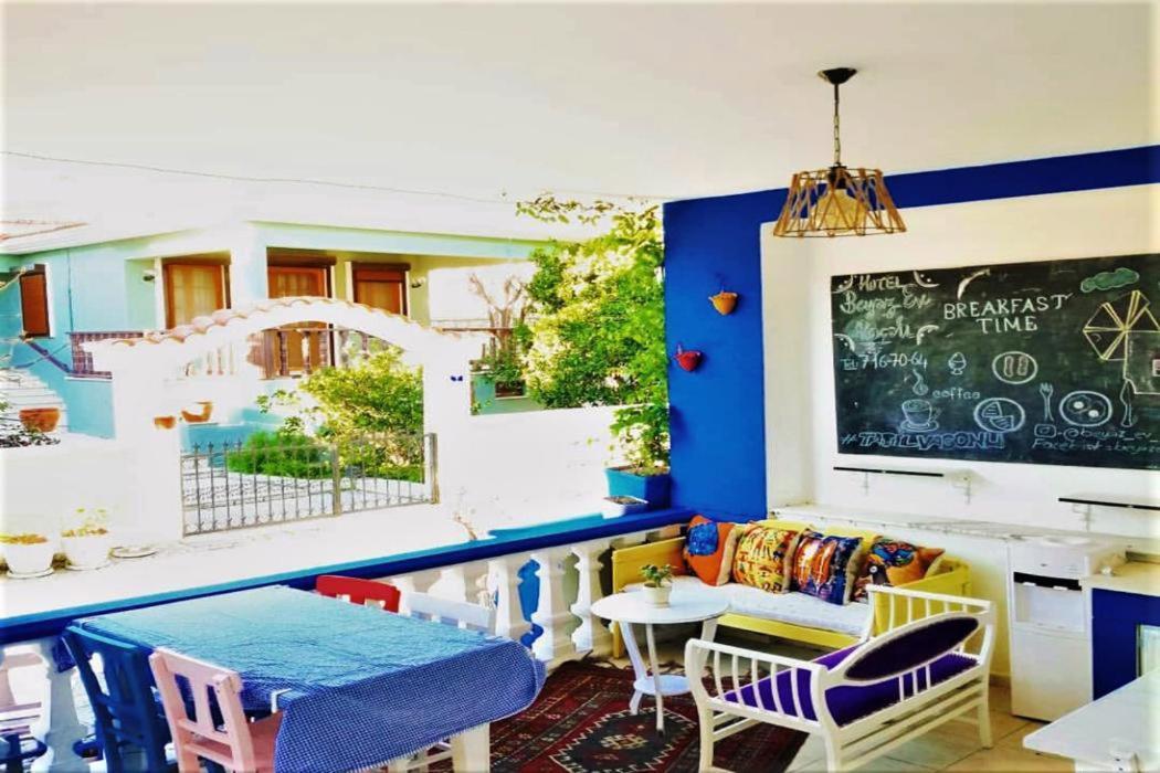 Beyaz Ev Hotel Alaçatı Buitenkant foto