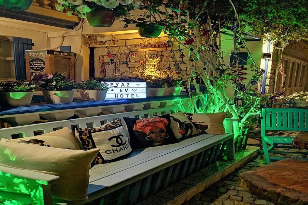 Beyaz Ev Hotel Alaçatı Buitenkant foto