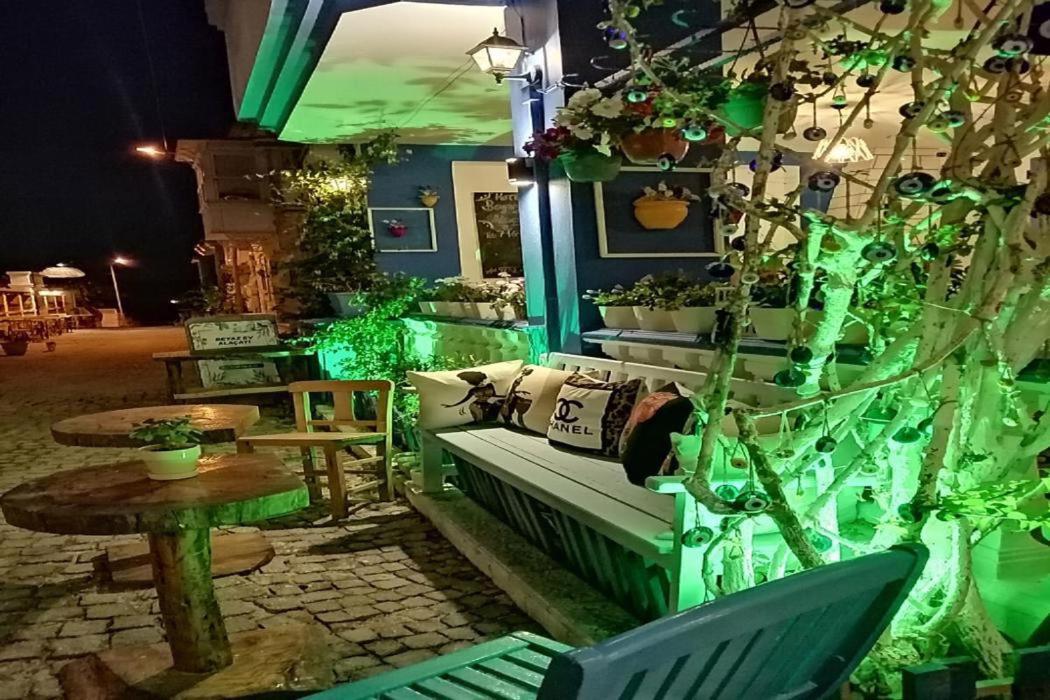 Beyaz Ev Hotel Alaçatı Buitenkant foto